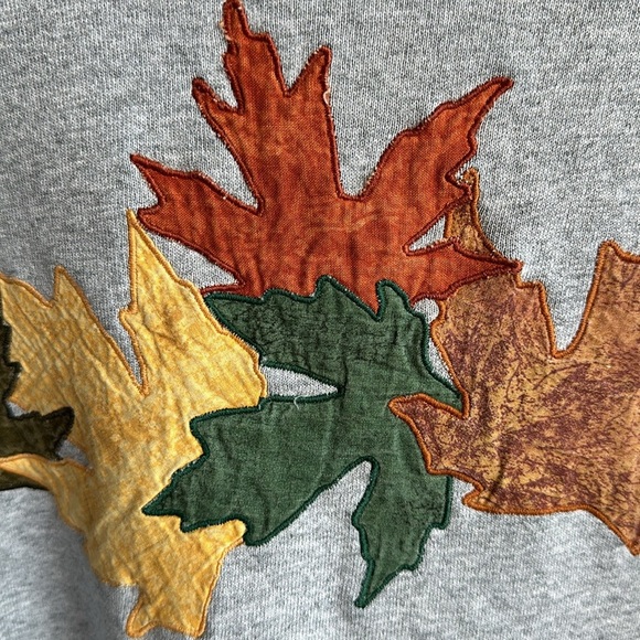 Pluma Outdoors gray fall leaves sweatshirt, size L - Picture 4 of 7